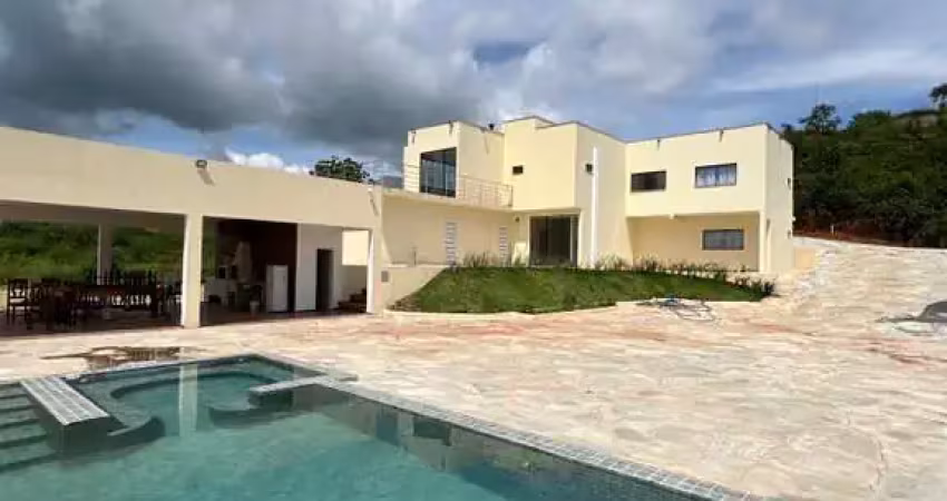 Excelente Casa Sobrado de Condomínio Fechado no lago Corumbá Casa em Condomínio com 8 Quarto(s) e 10 banheiro(s) à Venda, 1000 por R$ 1.650.000 no setor CONDOMÍNIO REAL VILLE PREMIUM SL27490