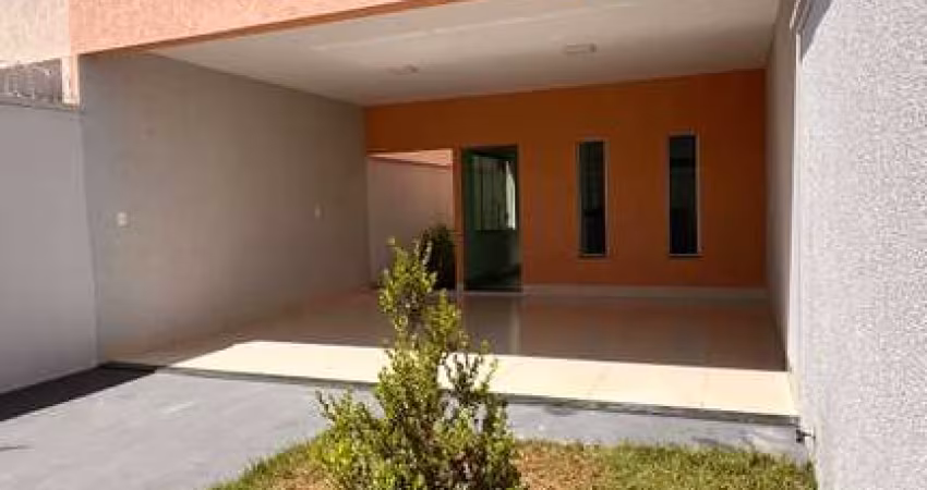 Casa térrea 3 quartos no Setor Garavelo Casa de Rua com 3 Quarto(s) e 2 banheiro(s) à Venda, 101.16 por R$ 320.000 no setor Garavelo Residencial Park AU28040