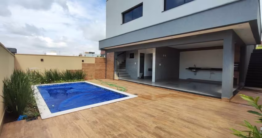 Jardins Capri Sobrado Casa em Condomínio com 4 Quarto(s) e 5 banheiro(s) à Venda, 226 por R$ 1.580.000 no setor Jardins Capri TA28169