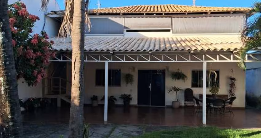 Vende-se uma Casa - Parque Trindade 2 Setor Parque Trindade - Aparecida de Goiânia  Casa de Rua com 2 Quarto(s) e 4 banheiro(s) à Venda, 360 por R$ 580.000 no setor Parque Trindade II ST28119