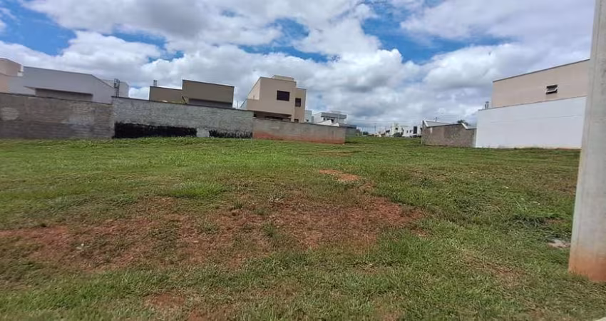 Ágio Lote Jardins Capri com valor de oportunidade a 10 minutos do Shopping Flamboyant Lote à Venda, 250 por R$ 250.000 no setor Jardins Capri IN28281