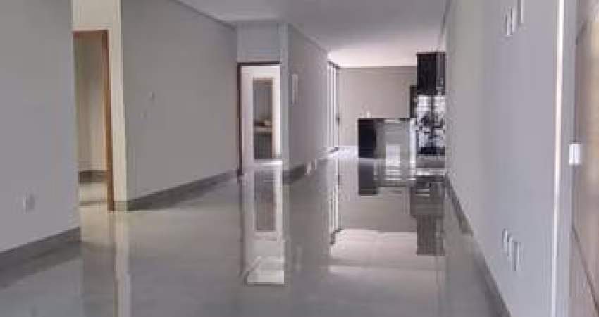 Casa no Jardim Atlantico com 3 Suítes plenas, piscina aquecida e armários Casa de Rua com 3 Quarto(s) e 4 banheiro(s) à Venda, 155 por R$ 750.000 no setor Jardim Atlântico FL28586