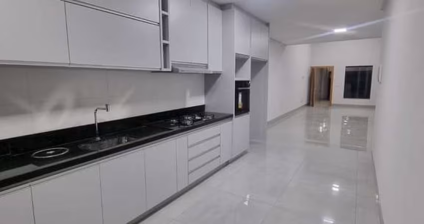 CASA 3 SUITES COM PISCINA NO JARDIM ALTANTICO  Casa de Rua com 3 Quarto(s) e 4 banheiro(s) à Venda, 155 por R$ 750.000 no setor Jardim Atlântico IN28996