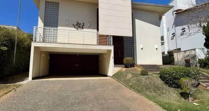 Sobrado 3 suítes - Alphaville Goiás  Casa em Condomínio com 3 Quarto(s) e 6 banheiro(s) à Venda, 440 por R$ 3.499.000 no setor Residencial Alphaville Flamboyant ST24239