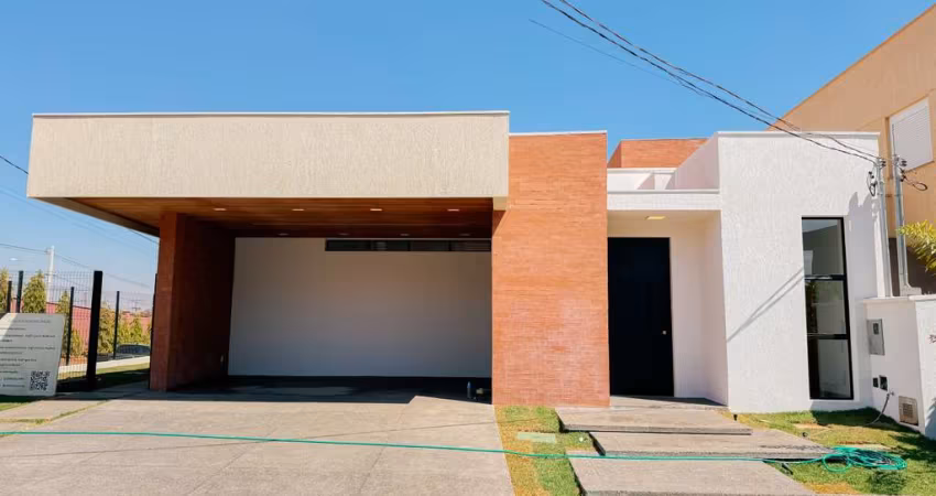 CASA TÉRREA JARDINS CAPRI Casa em Condomínio com 3 Quarto(s) e 4 banheiro(s) à Venda, 213 por R$ 1.600.000 no setor Residencial Marília ST28270