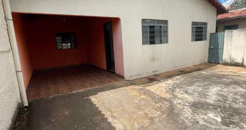 CASA SETOR SANTOS DUMONT Casa de Rua com 3 Quarto(s) e 2 banheiro(s) à Venda, 272.31 por R$ 650.000 no setor Setor Santos Dumont TA28692