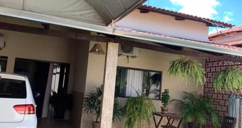 Casa dos Sonhos a Venda com 300m², 4 quartos e 5 vagas Casa de Rua com 4 Quarto(s) e 3 banheiro(s) à Venda, 190 por R$ 700.000 no setor Residencial Vereda dos Buritis AD28948