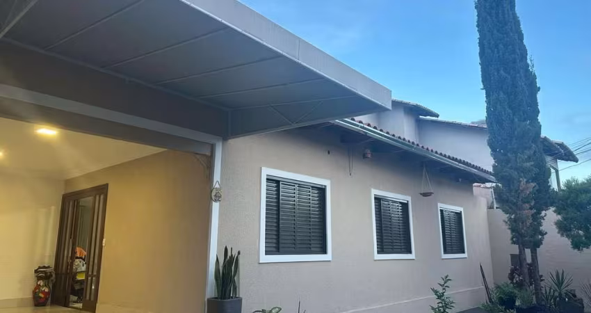 CASA 4 QUARTOS NOVA SUIÇA Casa de Rua com 4 Quarto(s) e 4 banheiro(s) à Venda, 329.31 por R$ 1.750.000 no setor BAIRRO NOVA SUIÇA AD29062