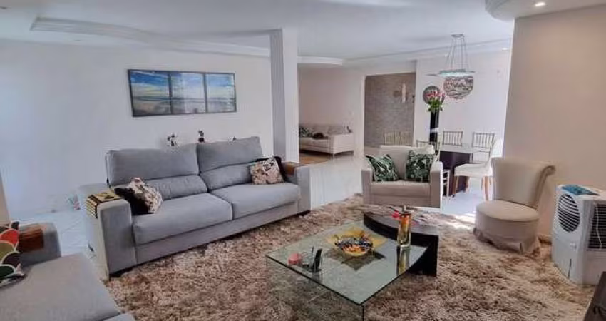 Casa 4Q a venda no Setor Aeroporto Casa de Rua com 4 Quarto(s) e 5 banheiro(s) à Venda, 385 por R$ 1.370.000 no setor Setor Aeroporto IN28916