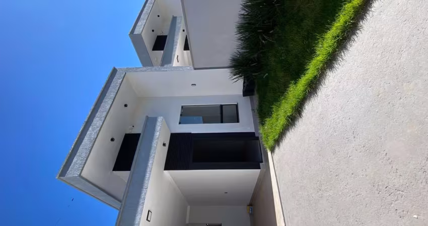Casa em Aparecida de Goiânia Casa de Rua com 2 Quarto(s) e 2 banheiro(s) à Venda, 115 por R$ 350.000 no setor Parque das Nacoes TA28938