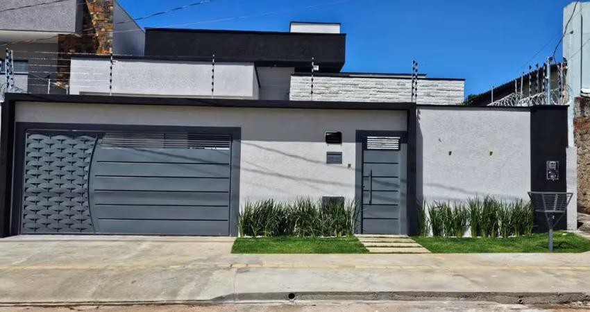Casa  Casa de Rua com 3 Quarto(s) e 4 banheiro(s) à Venda, 185 por R$ 1.300.000 no setor Jardim Presidente AD29263