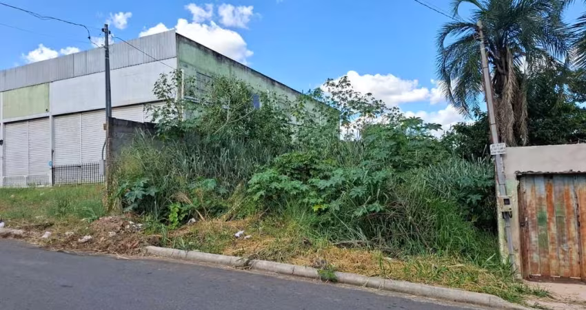 Lote Comercial Área / Terreno à Venda, 360.75 por R$ 285.000 no setor SITIOS SANTA LUZIA AV28390