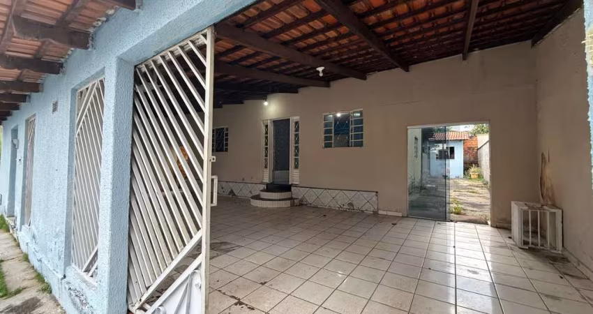 Casa térrea- Residencial Olinda Casa de Rua com 4 Quarto(s) e 3 banheiro(s) à Venda, 200 por R$ 370.000 no setor Residencial Olinda AD28286