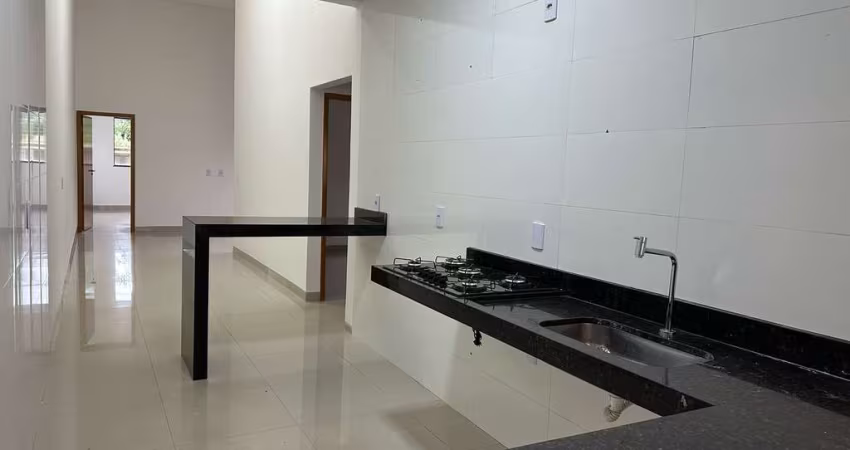 Casa Setor Rivieira Casa de Rua com 3 Quarto(s) e 2 banheiro(s) à Venda, 122.58 por R$ 380.000 no setor Jardim Riviera IN29652