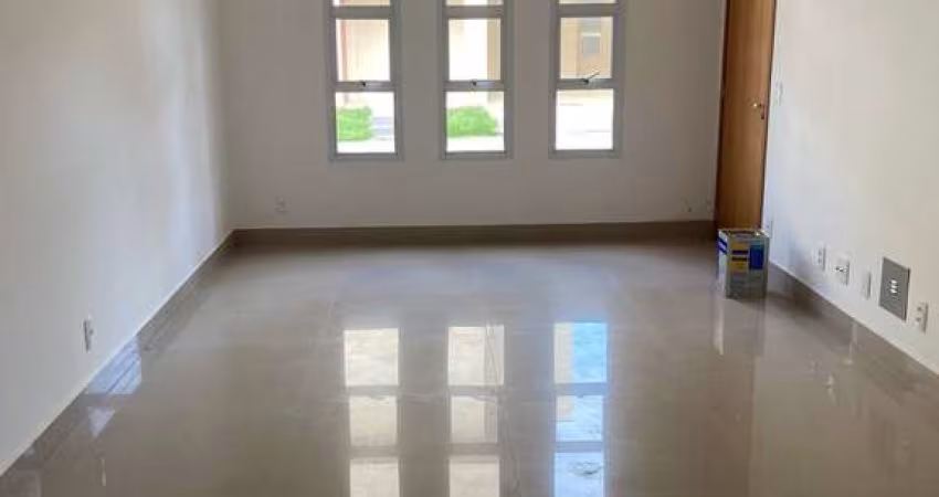 SOBRADO EM CONDOMINIO  Sobrado com 3 Quarto(s) e 3 banheiro(s) à Venda, 100 por R$ 530.000 no setor Vila Maria ST29757