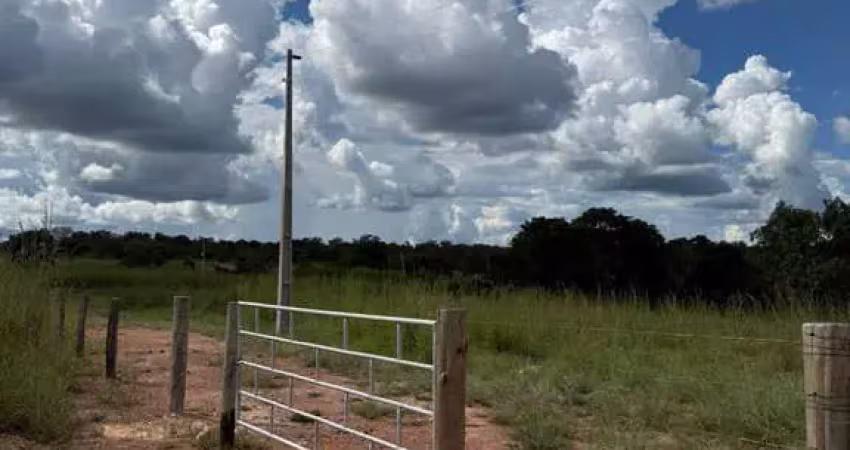 SÍTIO SETE OUROS - PRÓXIMO A MATRINCHÃ/GO (12 alqueires = 580.800 m²) Fazenda à Venda, 580800 por R$ 1.920.000 AD29825