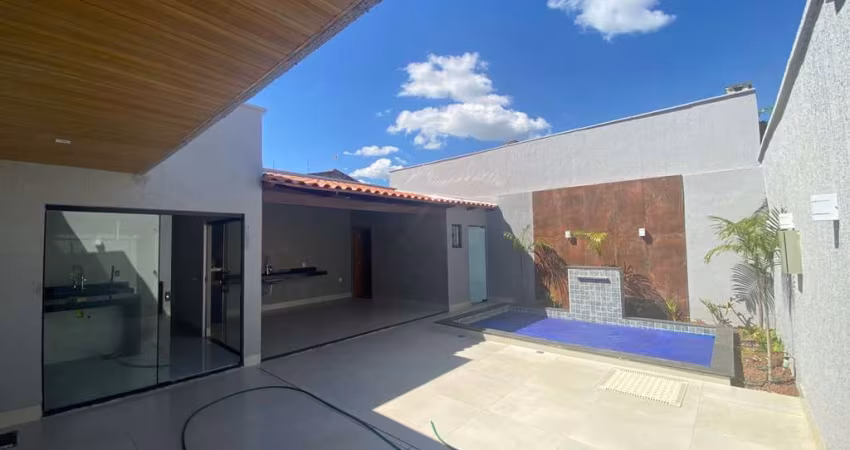 Casa Terréa 3 Quartos no Residencial Prado em Senador Canedo Casa de Rua com 3 Quarto(s) e 3 banheiro(s) à Venda, 161.96 por R$ 683.000 no setor Residencial Prado AX29667
