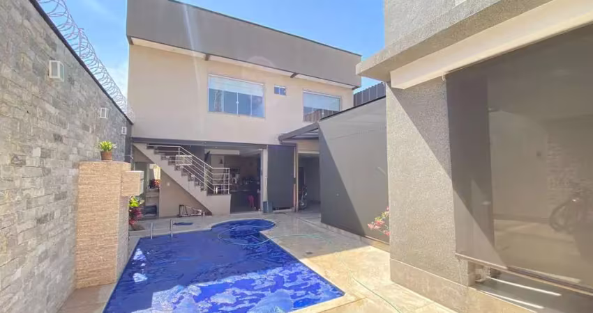 Casa de 4 Quartos no Veredas dos Buritis Casa de Rua com 4 Quarto(s) e 4 banheiro(s) à Venda, 230 por R$ 1.000.000 no setor Residencial Vereda dos Buritis VT30081