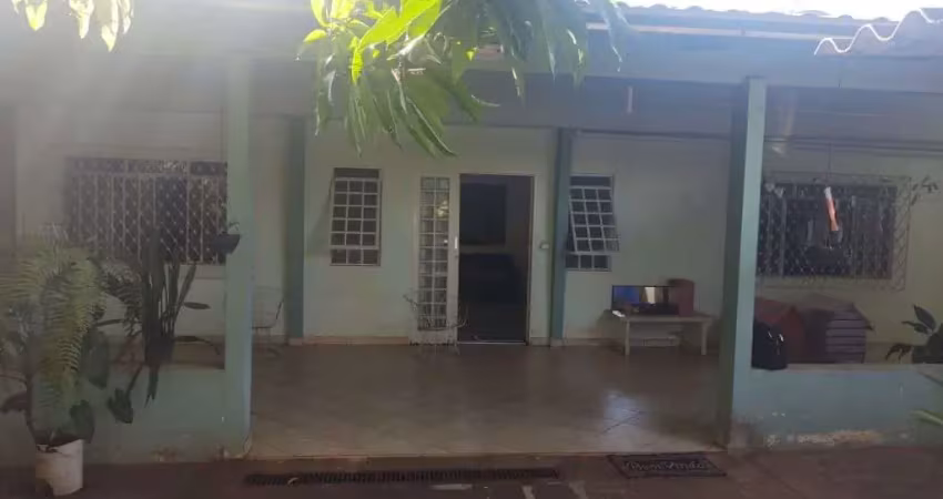 Setor Leste Vila Nova Casa de Rua com 4 Quarto(s) e 2 banheiro(s) à Venda, 326 por R$ 790.000 no setor Setor Leste Vila Nova AD2204