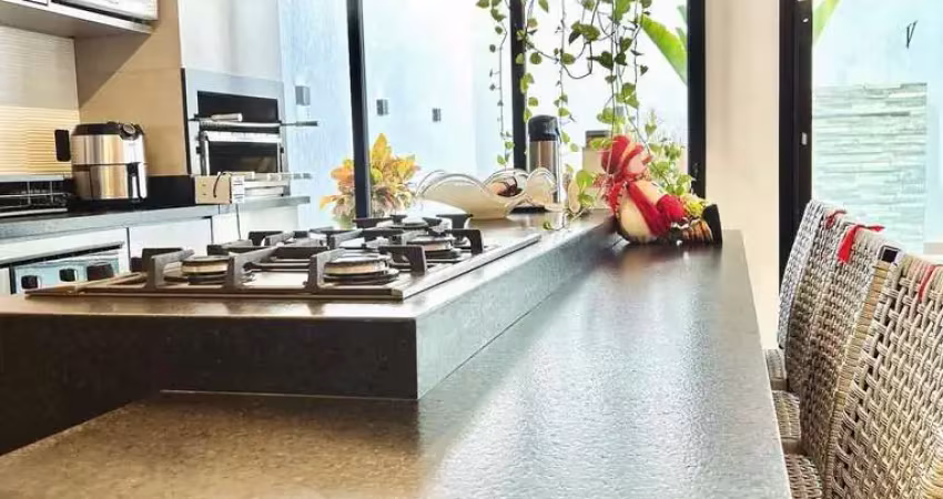 Sobrado - Condominio Patio Andaluz Casa em Condomínio com 4 Quarto(s) e 4 banheiro(s) à Venda, 230 por R$ 1.500.000 no setor Chácaras São Pedro AD21638