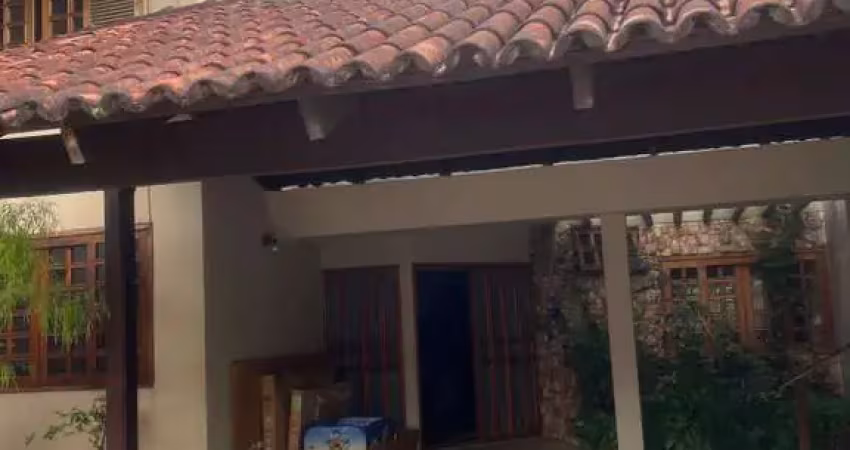 Casa Comercial st. Marista Casa de Rua com 4 Quarto(s) e 5 banheiro(s) à Venda, 5.44 por R$ 6.850.000 no setor Setor Marista ST28748