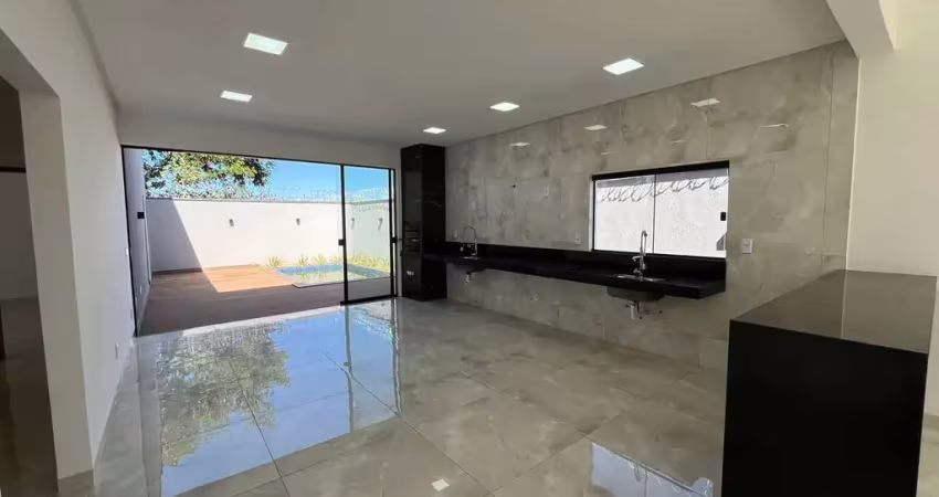 Casa térrea senador canedo casa de rua com 3 quarto(s) e 4 banheiro(s) à venda, 161.16 por r$ 650.000 no setor residencial laranjeiras st30408