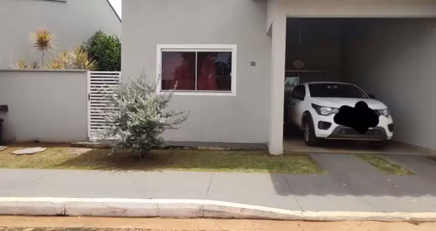 Vende-se casa em condominio fechado em aparecida de goiânia casa em condomínio com 3 quarto(s) e 2 banheiro(s) à venda, 83.24 por r$ 350.000 no setor chácara são pedro in31424
