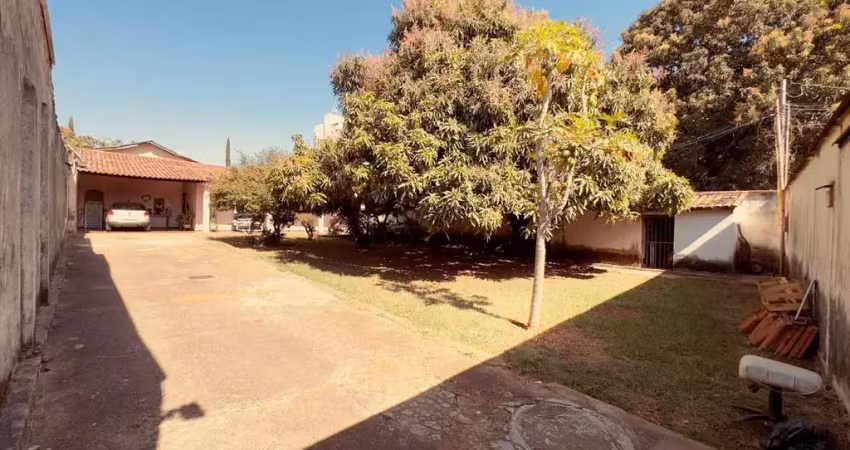 Casa 03 quartos a venda setor pedro ludovico casa de rua com 3 quarto(s) e 2 banheiro(s) à venda, 150 por r$ 800.000 no setor setor pedro ludovico au31607