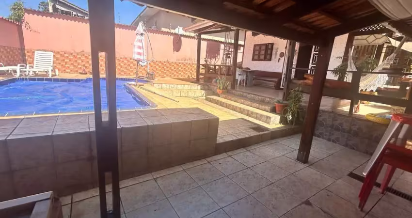 Casa de madeira setor jao com piscina lote grande área de lazer  casa de rua com 3 quarto(s) e 2 banheiro(s) à venda, 300 por r$ 790.000 no setor setor jao st31795