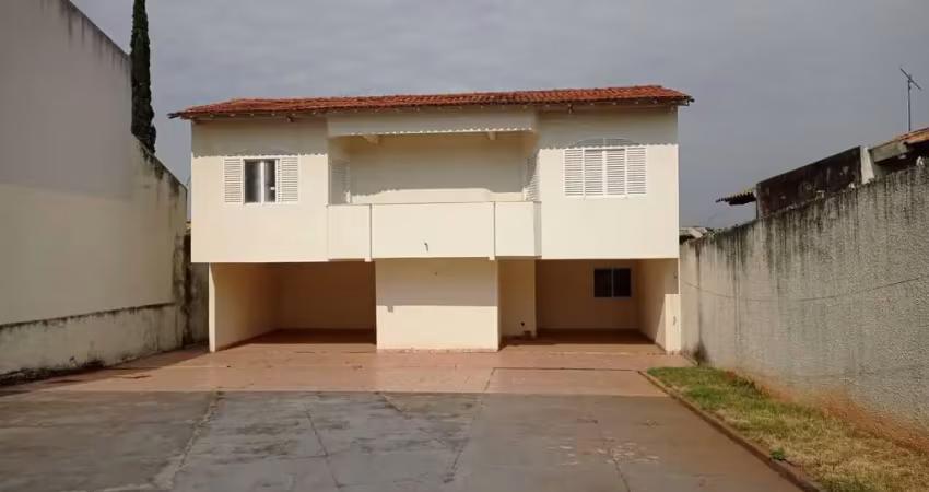 Sobrado comercial com lote grande no jardim américa – ideal para escritórios casa de rua com 6 quarto(s) e 1 banheiro(s) à venda, 308 por r$ 1.200.000 no setor jardim américa st31874
