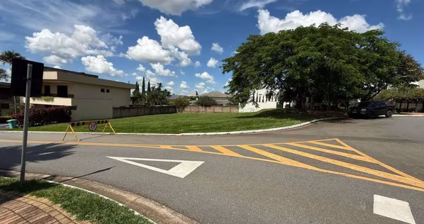 Grande terreno de esquina - jardim milão fgr área / terreno à venda, 916 por r$ 2.950.000 no setor jardins milão av32037