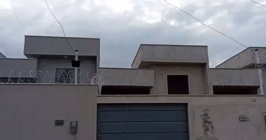 Casa setor comendador walmor casa de rua com 3 quarto(s) e 2 banheiro(s) à venda, 100 por r$ 310.000 no setor virgínia parque	 vn31875