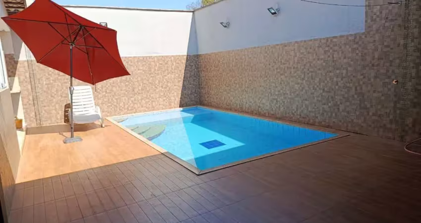 Casa 3 suítes e piscina no parque atheneu casa de rua com 3 quarto(s) e 5 banheiro(s) à venda, 159 por r$ 800.000 no setor parque atheneu au32470