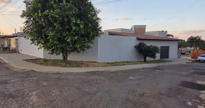 Casa térrea de esquina no santa fé i casa de rua com 3 quarto(s) e 2 banheiro(s) à venda, 189 por r$ 430.000 no setor residencial santa fé i av33139