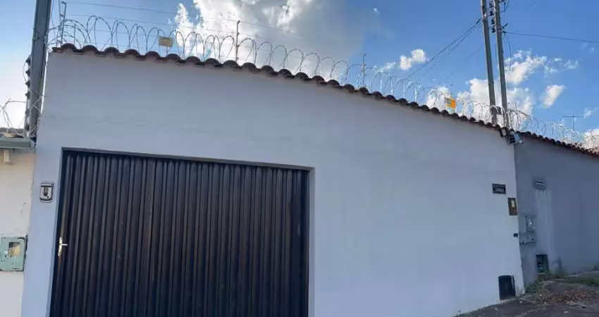 Casa  em  aparecida de goiânia.  casa de rua com 2 quarto(s) e 2 banheiro(s) à venda, 180 por r$ 380.000 no setor cidade vera cruz vn33141