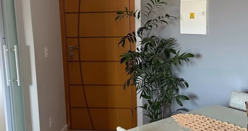 Vendo lindo apartamento 3 dormitórios