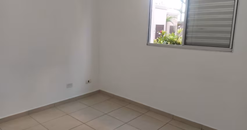 Alugo apartamento residencial Monterey