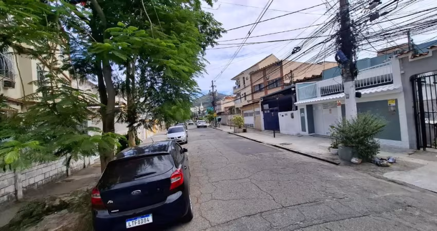 4 casas no terreno-piedade