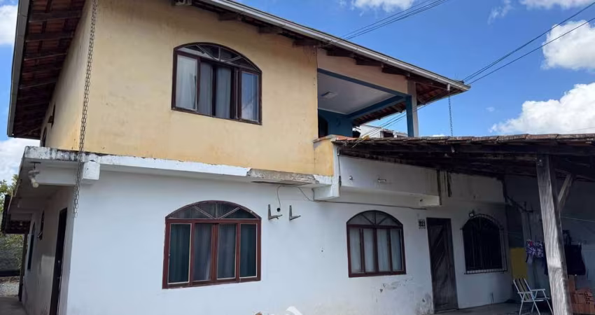 Sobrado bairro Paranaguamirim, Joinville/SC