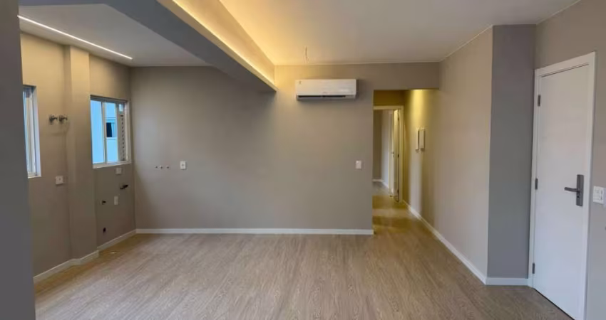 Apartamento para Venda em Balneário Camboriú, Centro, 1 dormitório, 1 suíte, 2 banheiros, 1 vaga