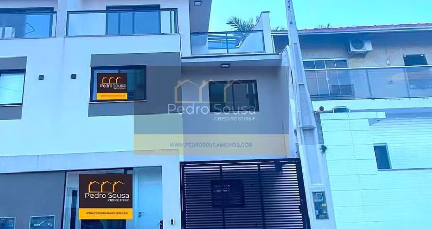 Sobrado para Venda em Balneário Camboriú, Nações, 3 dormitórios, 1 suíte, 3 banheiros, 1 vaga