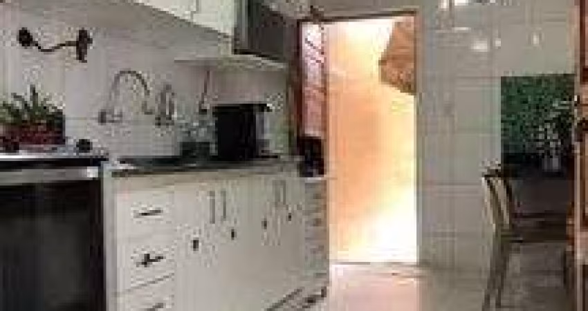 Casa com 3 dormitórios à venda, 400 m² por - Itapuã - Salvador/BA