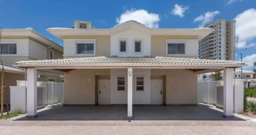 LINDO SOBRADO, CONDOMÍNIO - CLUBE, RESERVA IPOEMA