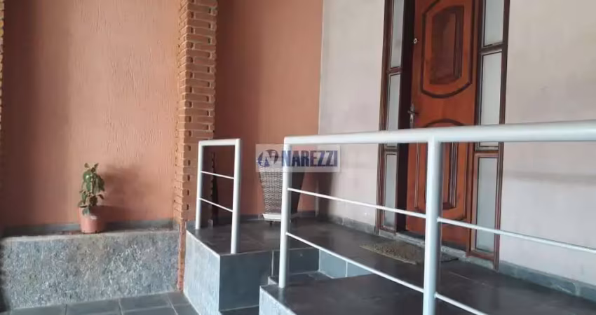 C14  SOBRADO COM 4 QUARTOS E ÁREA GOURMET