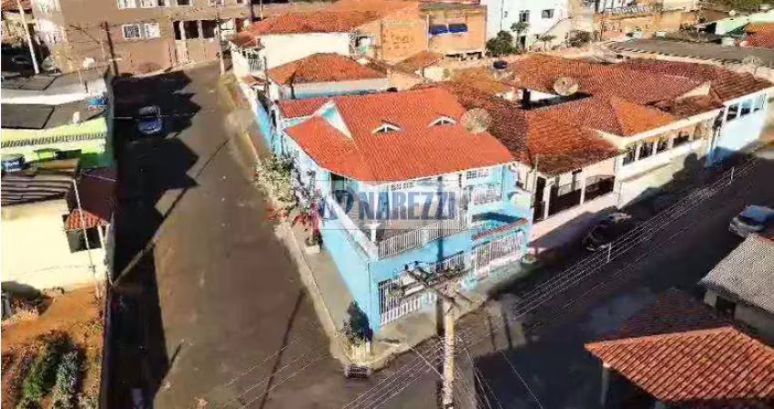 Casa com 2 quartos à venda no Centro, Olímpio Noronha 