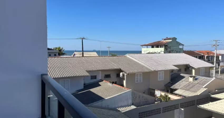 Cobertura com vista para o mar e para a serra a 100 metros do mar