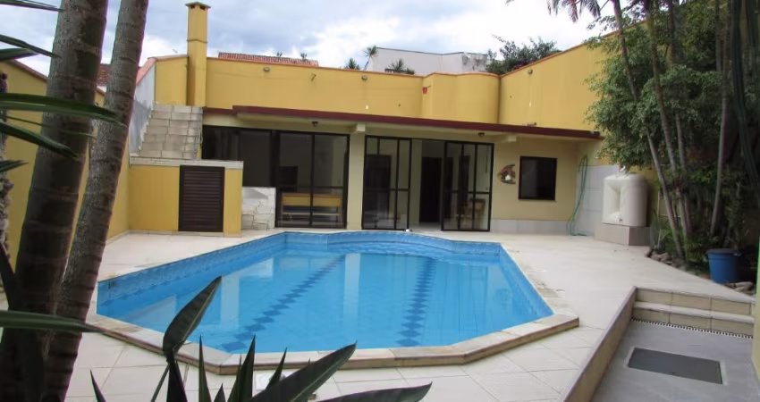 Casa no Ecoville com Piscina