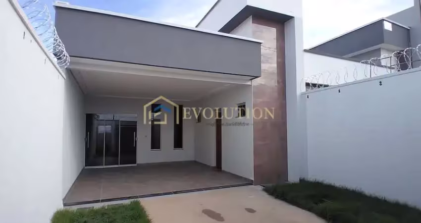Casa 3 Quartos sendo 1 Suite