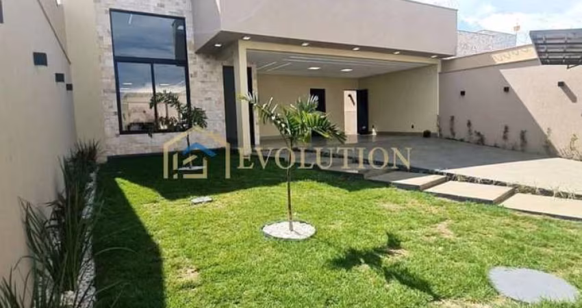 Casa 3 Suítes Plenas, Piscina com churrasqueira a carvão