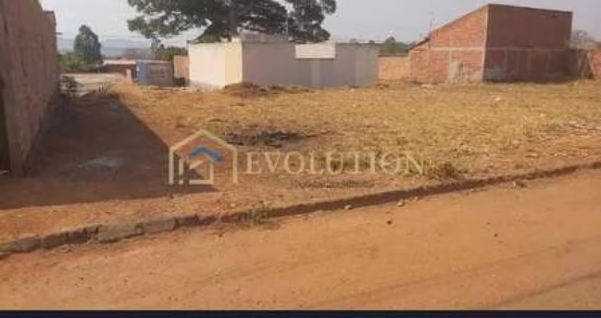 Lote aa venda 253m² - 60 Mil - Trindade